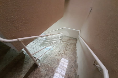 Casa à venda com 5 quartos, sendo 1 suíte, em Vila Lavínia, Mogi das Cruzes, SP