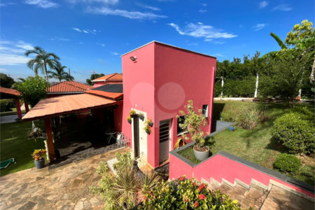 Casa à venda com 3 quartos, sendo 1 suíte, no condomínio Portal do Sabiá, Araçoiaba da Serra - SP