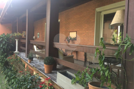 Casa à venda ou para alugar com 4 quartos, sendo 2 suítes, em Jardim Guedala, São Paulo, SP