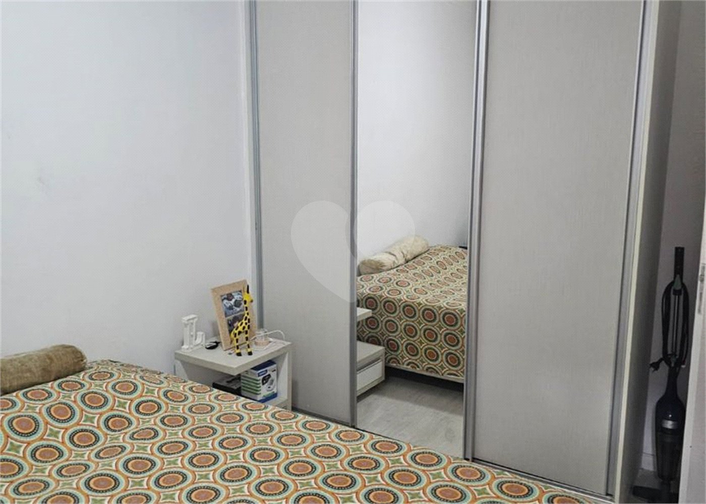 Casa à venda com 3 quartos, sendo 1 suíte, no condomínio Parque das Árvores, Sorocaba - SP
