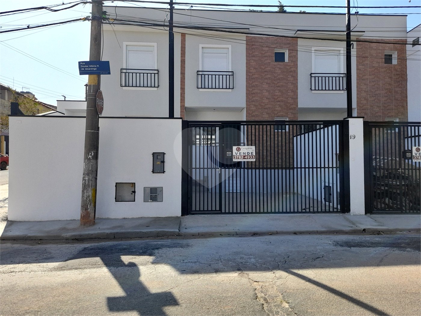 Sobrado à venda com 2 suítes em Vila Universitária, São Paulo, SP