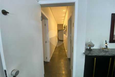 Casa Térrea à venda com 7 suítes em Alto da Lapa, São Paulo, SP