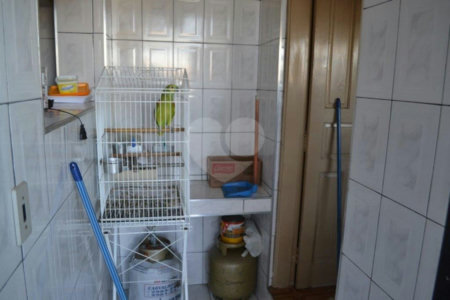 Sobrado à venda com 2 quartos em Vila Nivi, São Paulo, SP