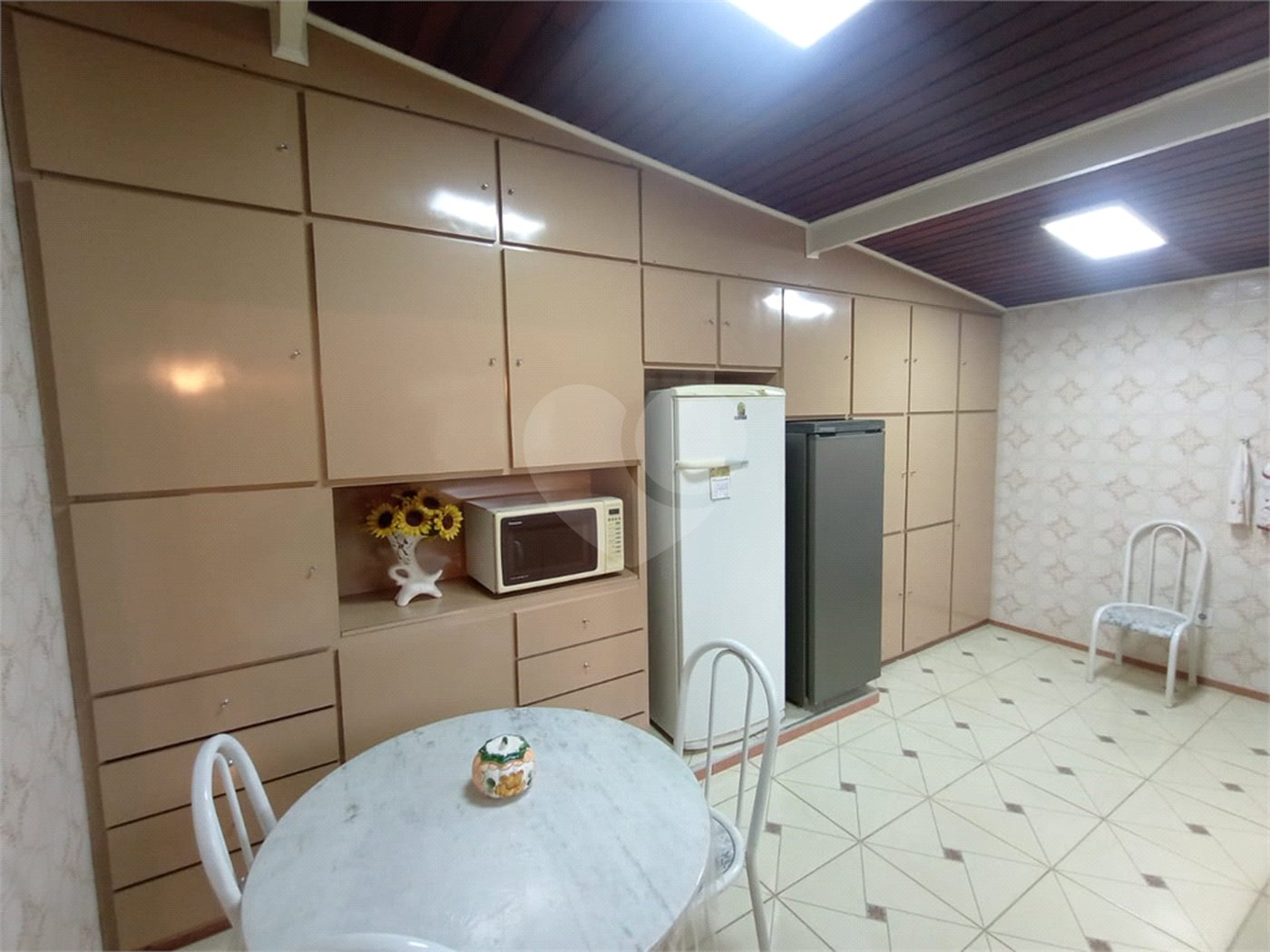 Casa à venda com 4 quartos, sendo 3 suítes,  no Centro, Itapetininga, SP