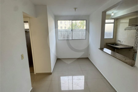 Apartamento para alugar com 2 quartos em Campo Grande, Rio de Janeiro, RJ