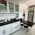 Apartamento com 3 dormitórios à venda, 120 m² por R$ 930.000,00 - Balneário Cidade Atlântica - Guarujá/SP