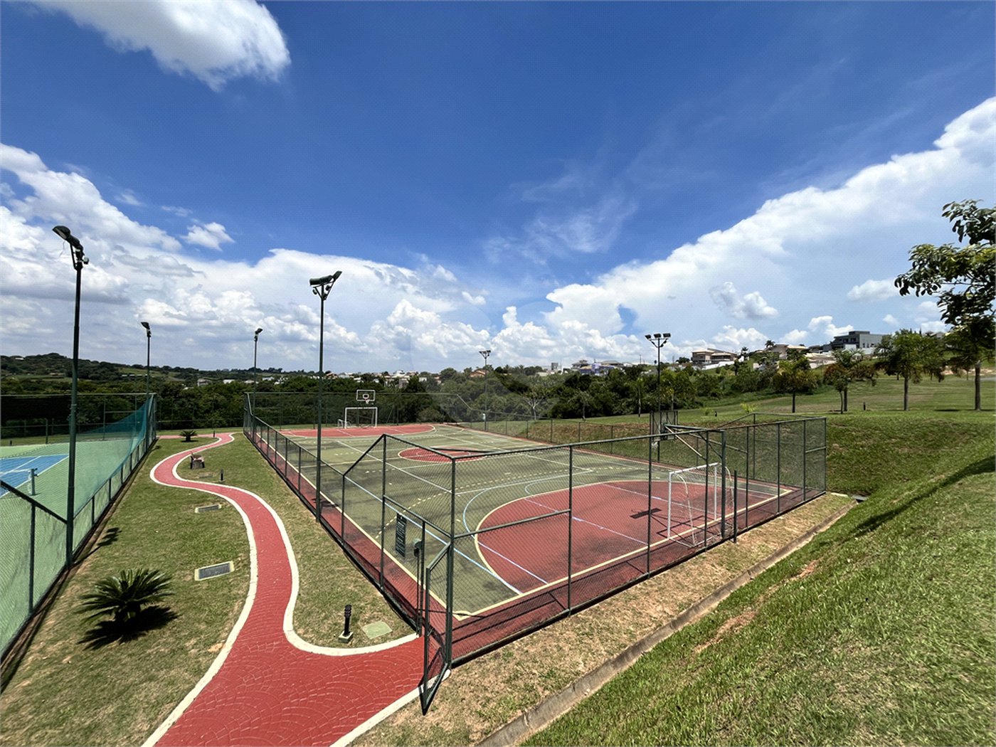 Terreno à venda no condomínio Residencial Saint Charbel, Araçoiaba da Serra - SP