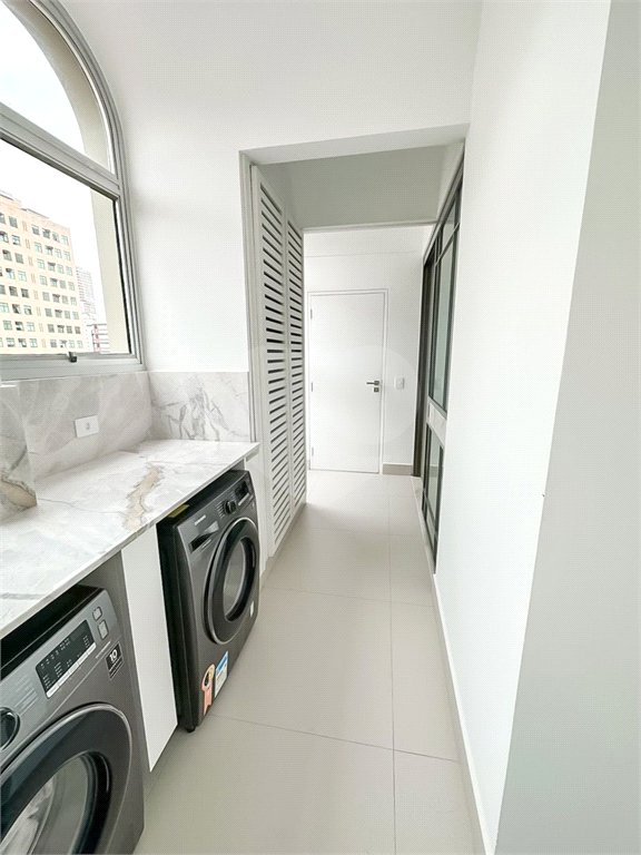 Apartamento à venda com 4 suítes em Vila Cordeiro, São Paulo, SP