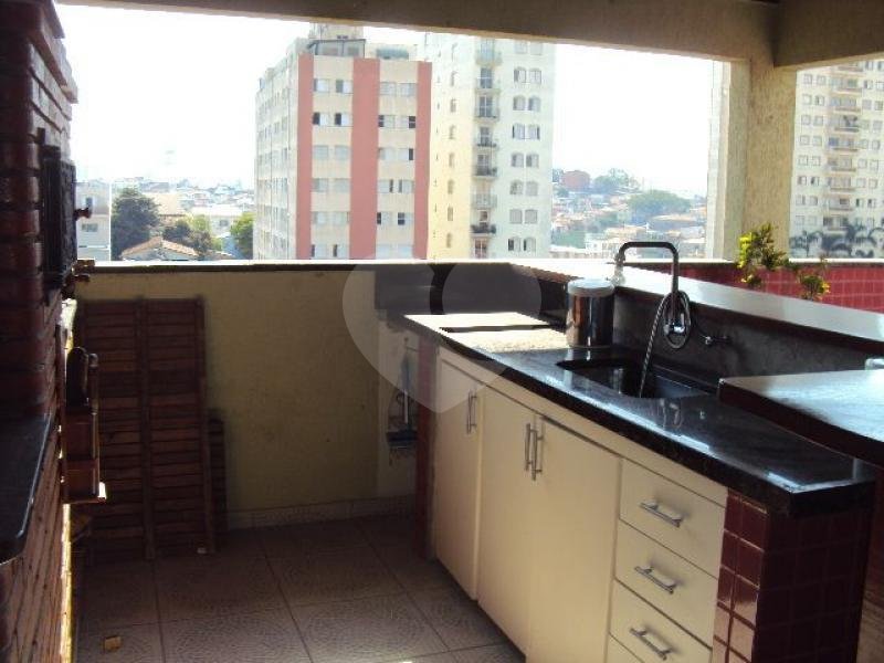 Sobrado à venda com 8 quartos em Vila Medeiros, São Paulo, SP
