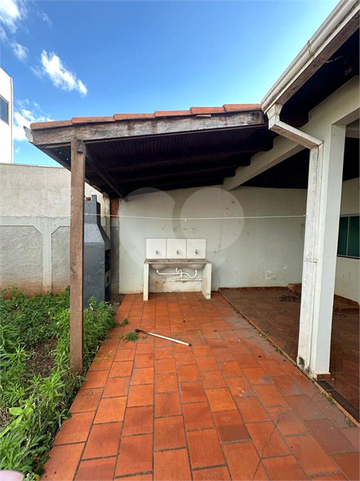 Casa à venda com 2 quartos em Jardim das Rosas, Ponta Porã, MS