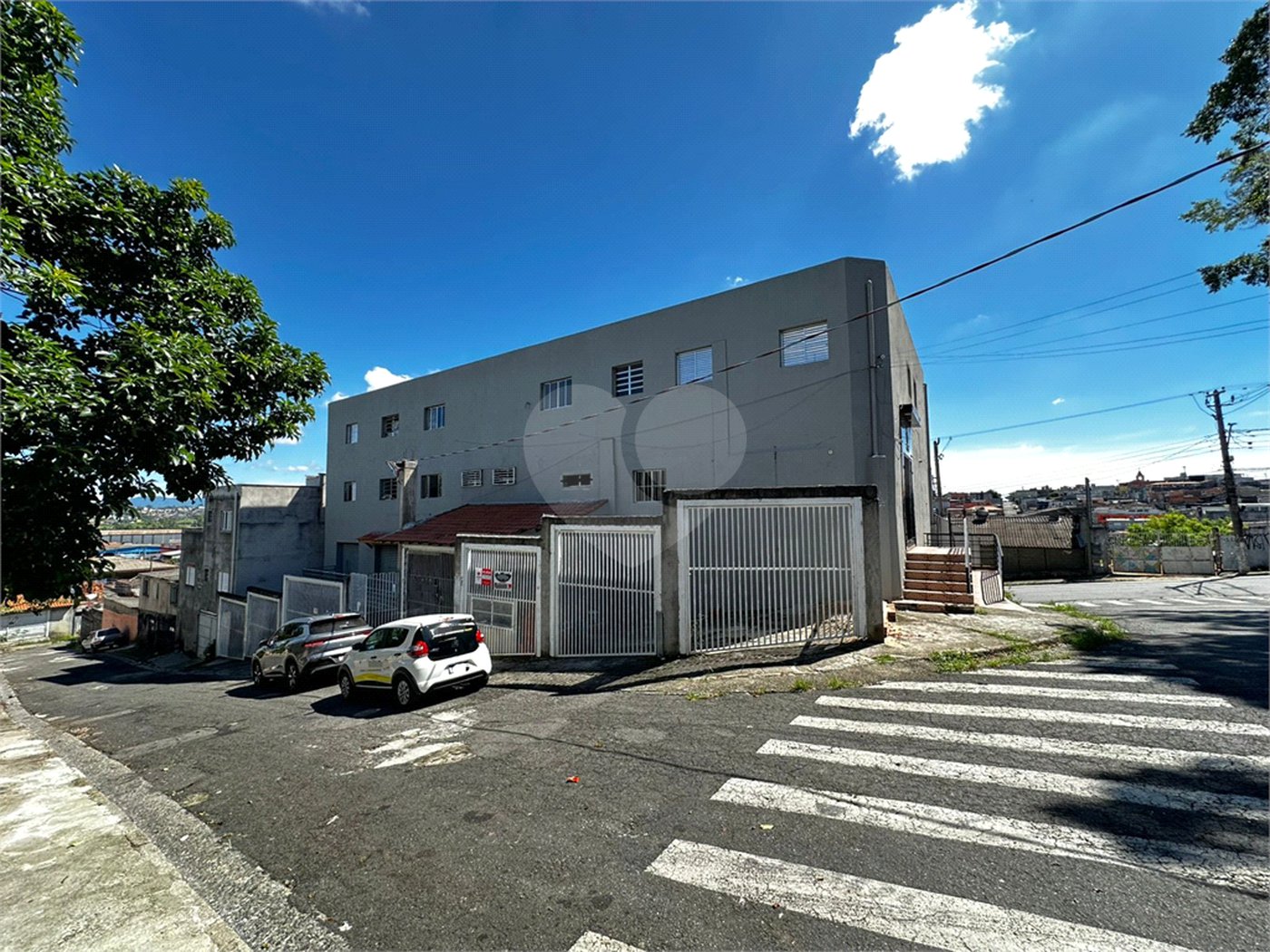 Apartamento para alugar com 3 quartos em Vila Monte Belo, Itaquaquecetuba, SP