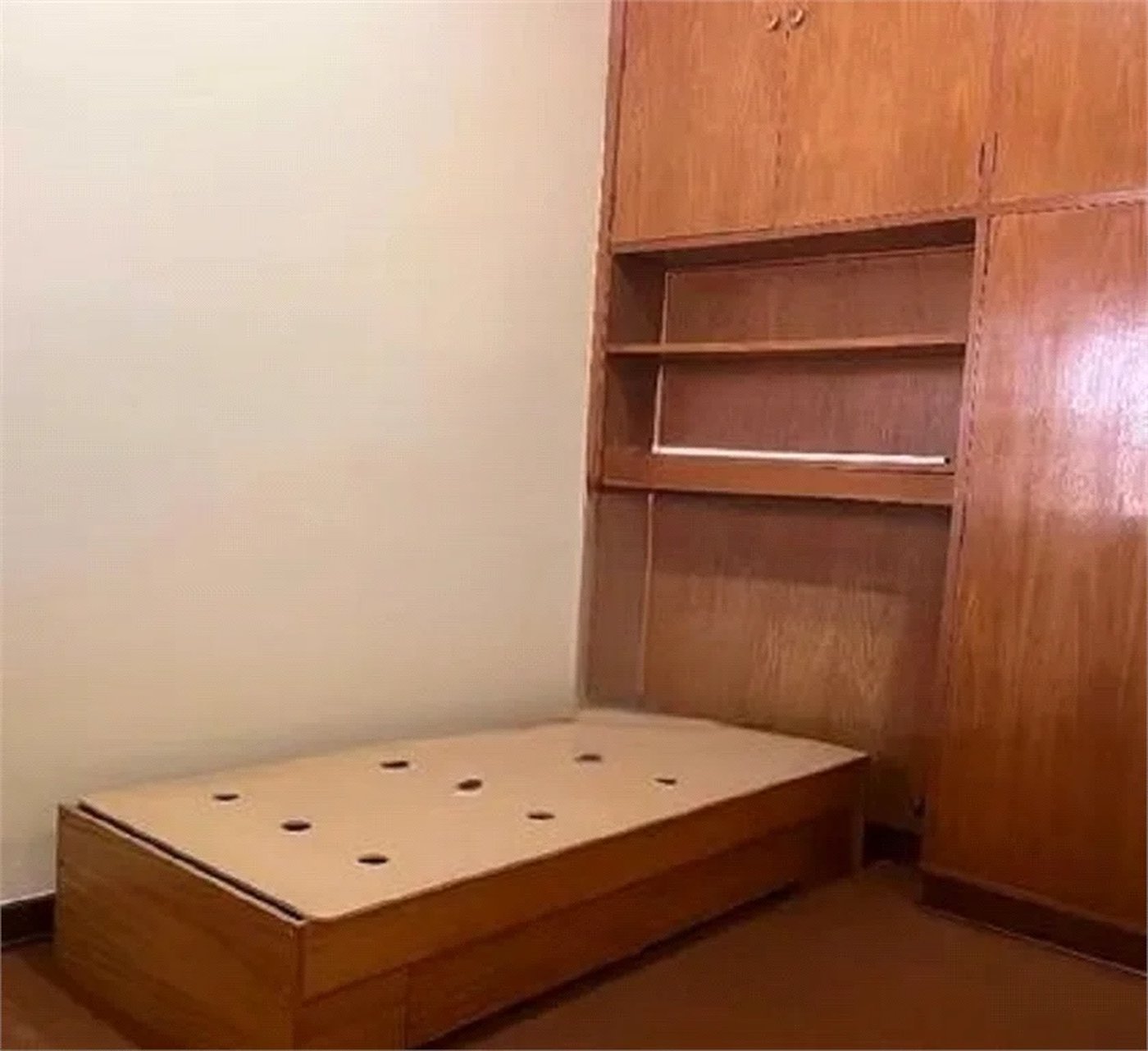 Sobrado à venda com 4 quartos, sendo 1 suíte,  em Alto da Lapa, São Paulo, SP
