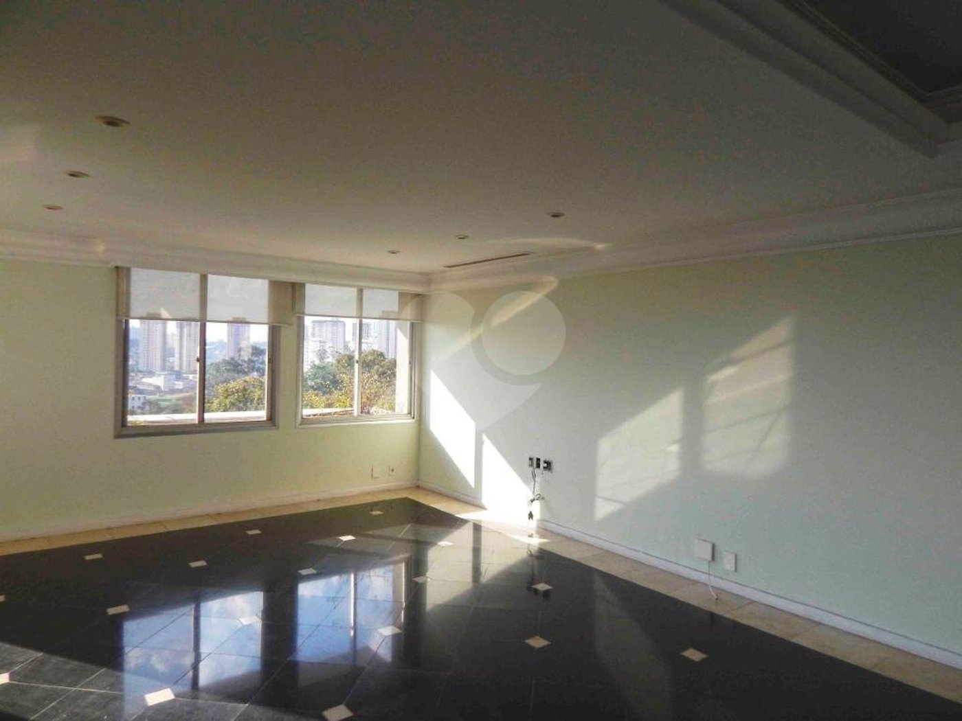 Apartamento à venda com 4 suítes em Jardim Marajoara, São Paulo, SP