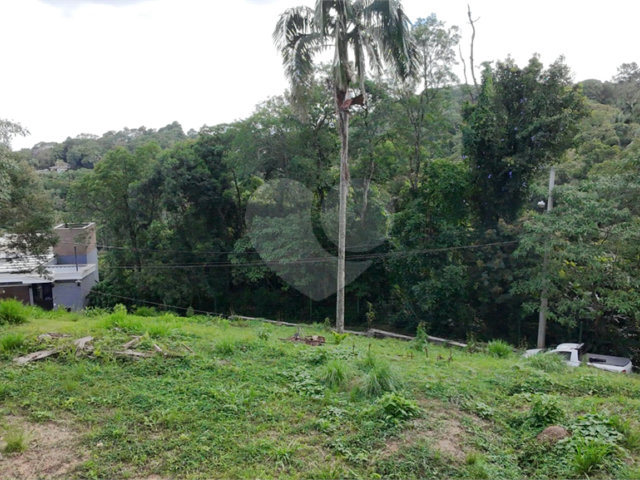Casa à venda no condomínio Jardim da Montanha I, Mairiporã - SP