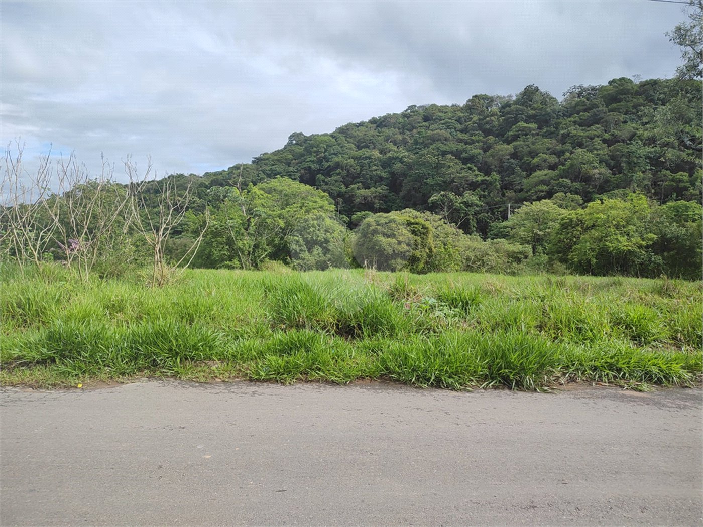Terreno à venda no Centro, Bom Jesus dos Perdões, SP