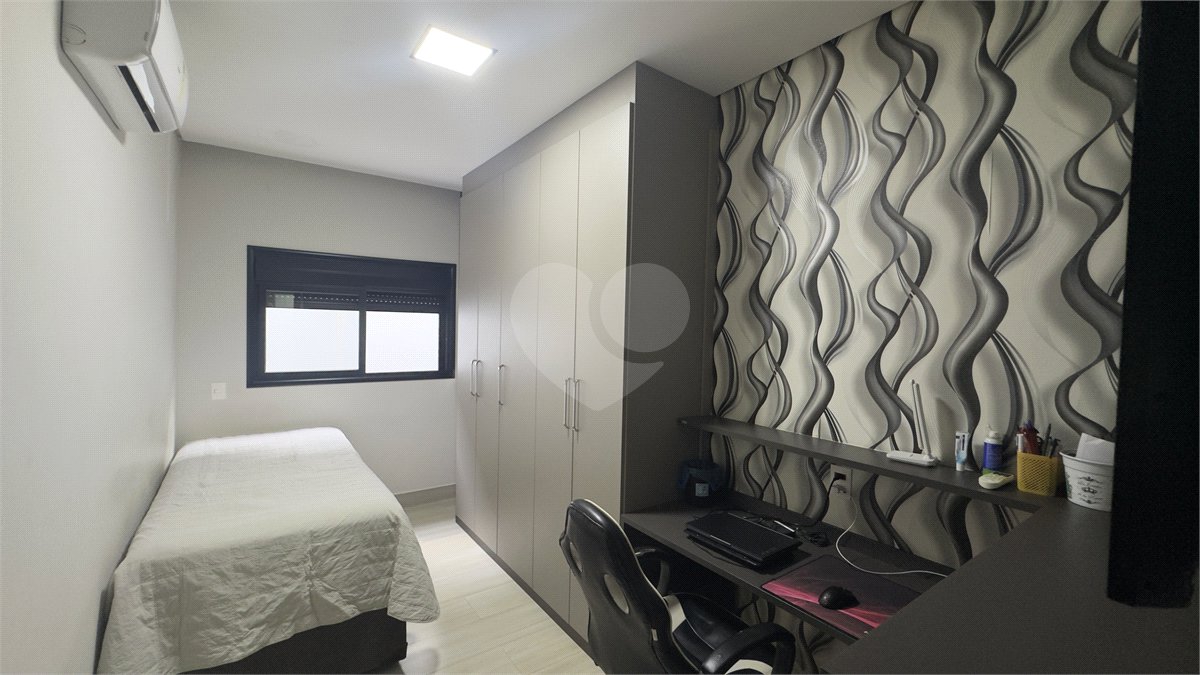 Casa à venda com 3 quartos, sendo 1 suíte, no condomínio Jardim Residencial Dona Maria José, Indaiatuba - SP
