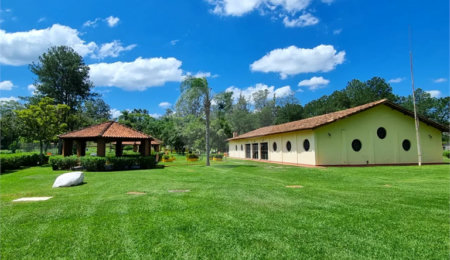 Sítio à venda com 2 quartos em Mato Dentro, Atibaia, SP