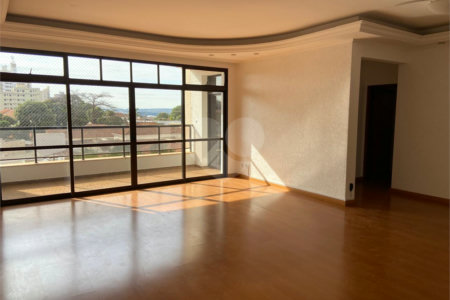 Apartamento à venda com 3 suítes no Centro, Araraquara, SP
