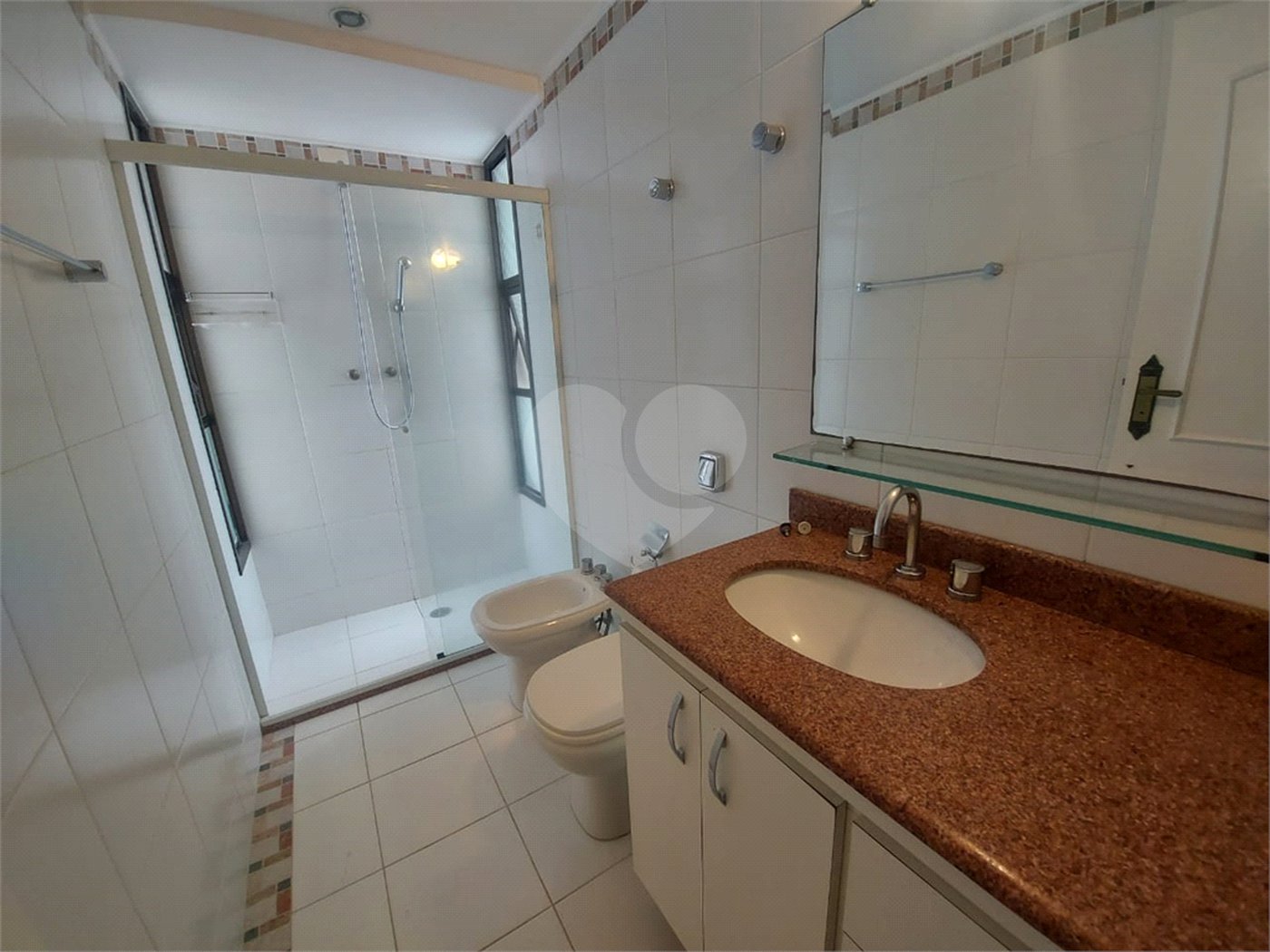 Apartamento à venda com 3 quartos, sendo 1 suíte, em Sumaré, São Paulo, SP