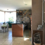 Casa à venda com 4 quartos, sendo 3 suítes, no condomínio Serra da Estrela, Atibaia - SP