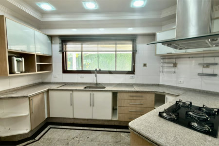 Casa à venda com 4 suítes no condomínio Parque Village Castelo, Itu - SP