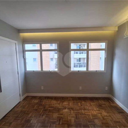 Apartamento à venda com 3 quartos, sendo 1 suíte, em Itaim Bibi, São Paulo, SP