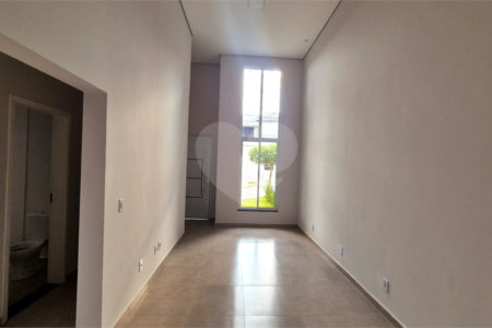 Casa à venda com 3 quartos, sendo 1 suíte, no condomínio Horto Florestal Villagio, Sorocaba - SP