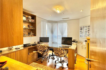 Apartamento à venda com 4 suítes em Vila Suzana, São Paulo, SP