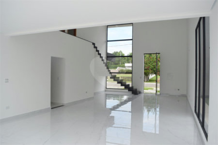 Casa à venda com 4 suítes em Condomínio Residencial Shamballa II, Atibaia, SP