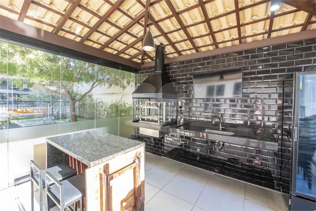 Apartamento à venda com 3 quartos, sendo 1 suíte, em Jardim Parque Morumbi, São Paulo, SP