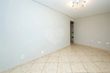 Casa à venda com 2 quartos em Conjunto Residencial Jardim Canaã, São Paulo, SP
