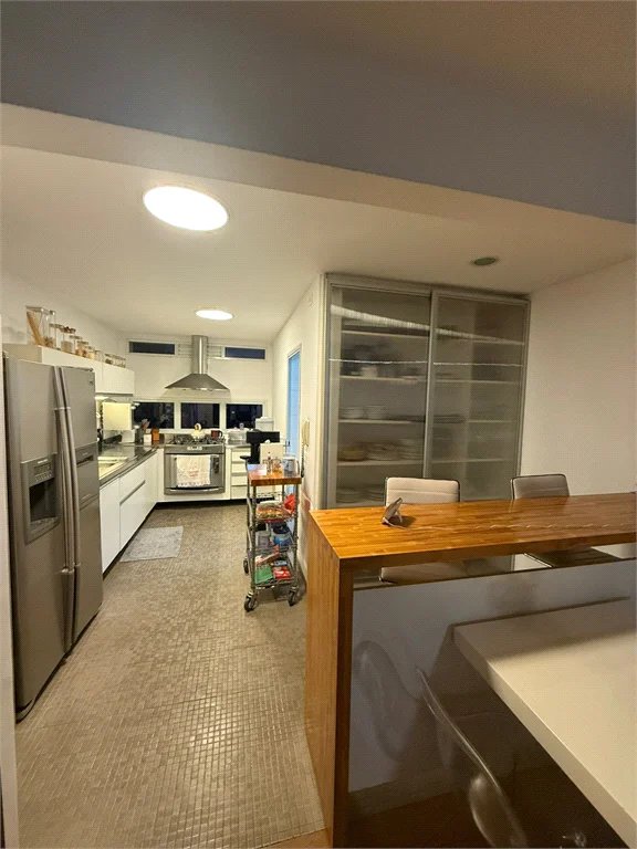 Apartamento à venda com 3 quartos, sendo 2 suítes, em Vila Andrade, São Paulo, SP