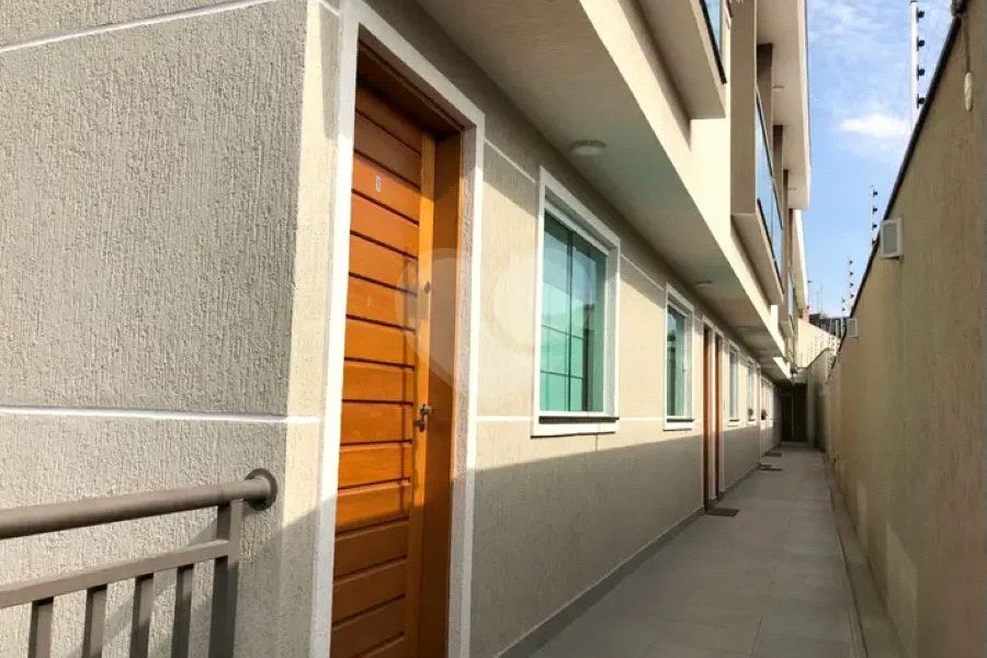 Casa à venda com 2 suítes no condomínio martinha, São Paulo - SP