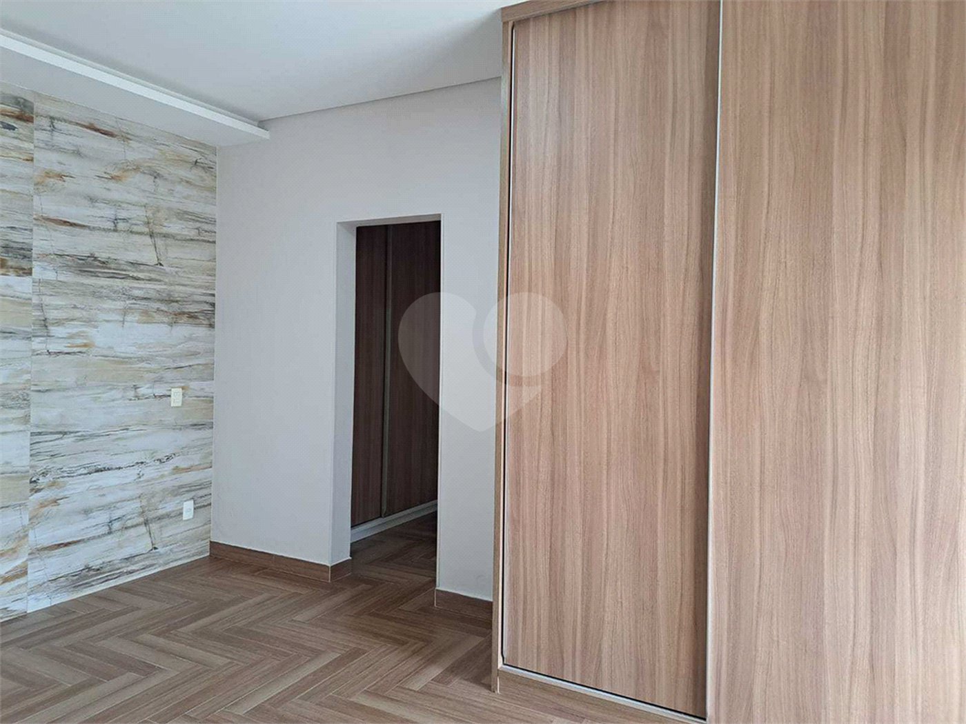 Casa à venda com 3 quartos, sendo 1 suíte, no condomínio Terra Nobre, Indaiatuba - SP