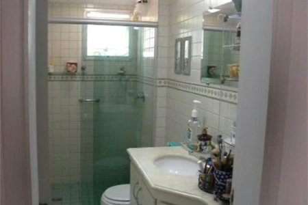 Casa à venda com 3 quartos, sendo 1 suíte, no condomínio Villas de São Francisco, São Paulo - SP