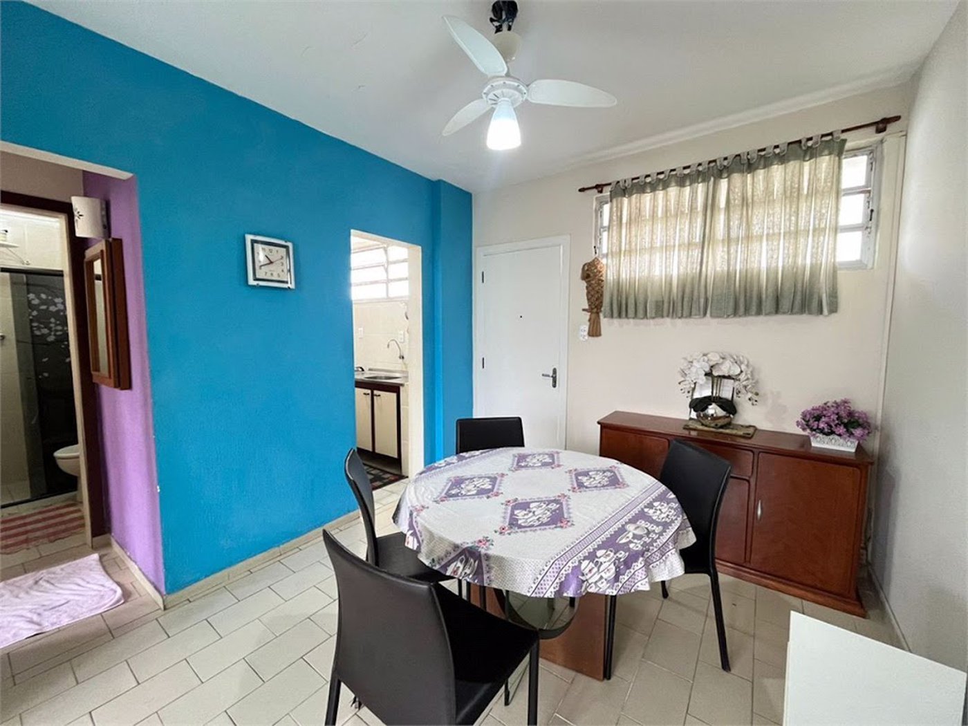 Apartamento de 1 Dormitório na Quadra da Praia das Pitangueiras – Localização Privilegiada!