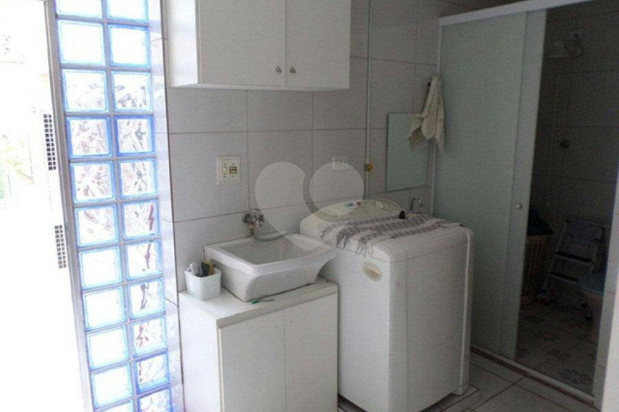 Casa à venda com 5 quartos, sendo 2 suítes, em Vila Gustavo, São Paulo, SP