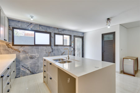 Casa Térrea à venda com 4 quartos, sendo 3 suítes, em Jardim Prudência, São Paulo, SP