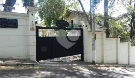 Casa à venda com 3 suítes no condomínio Quinta de Santo Antônio, São Paulo - SP