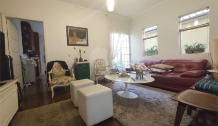 Sobrado à venda com 3 quartos, sendo 1 suíte,  em Cambuci, São Paulo, SP