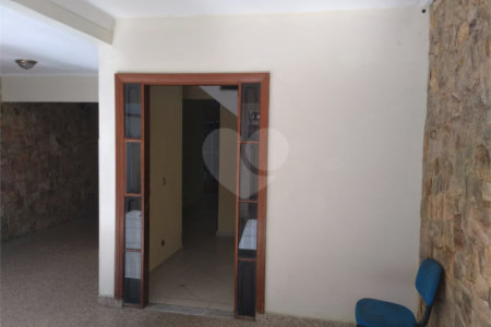 Sobrado à venda com 3 quartos em Santana, São Paulo, SP