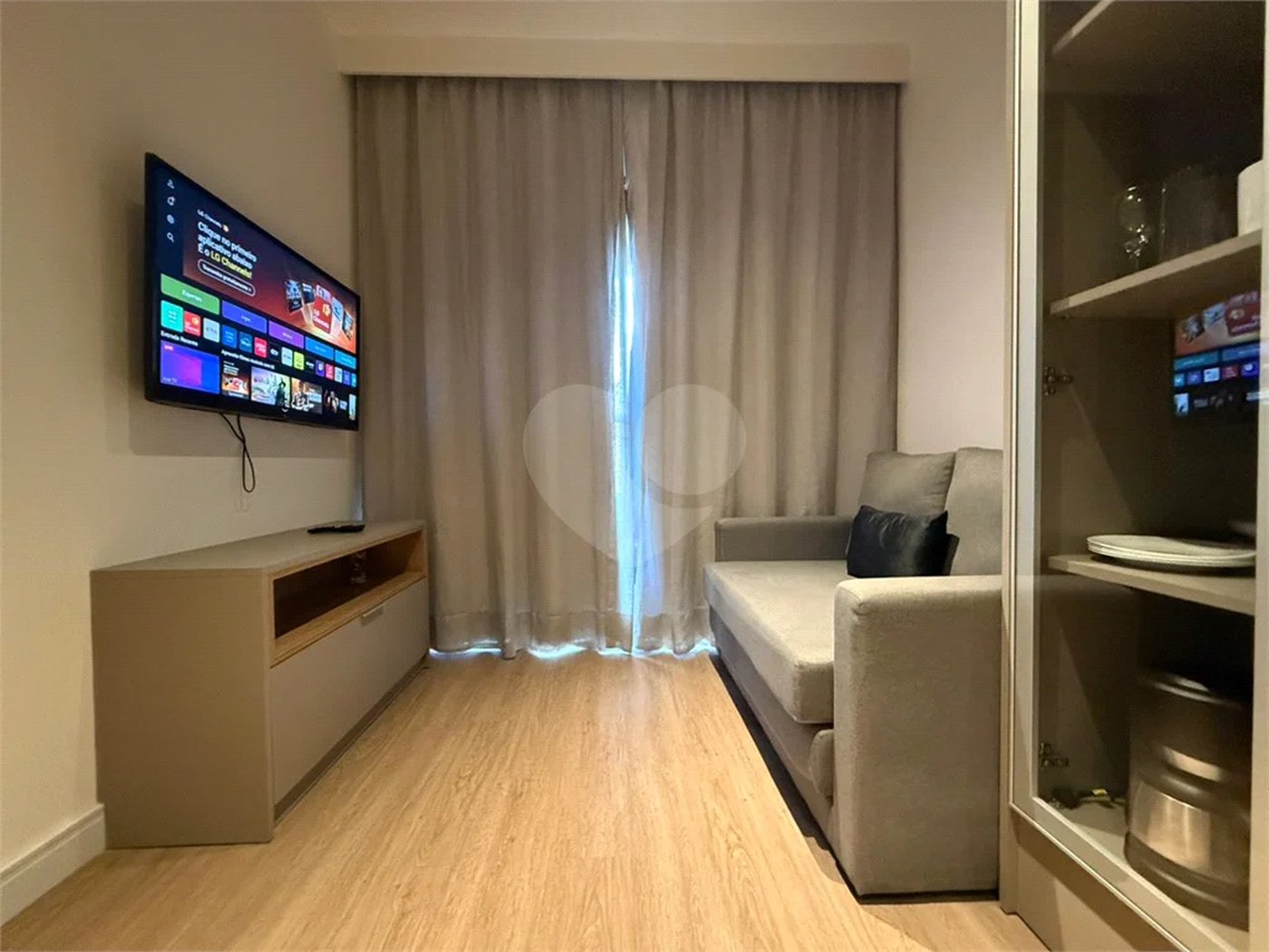 Studio HIS2 mobiliado 38m² na Liberdade, lazer completo, pronto para morar.