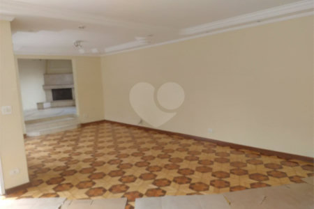 Casa Térrea à venda com 5 quartos, sendo 1 suíte, em Jardim Franca, São Paulo, SP