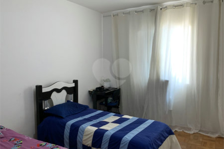 Casa à venda com 3 quartos, sendo 1 suíte, em Jardim Prudência, São Paulo, SP