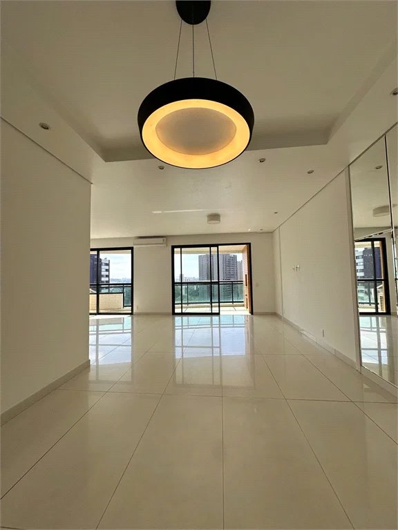 Apartamento à venda com 3 suítes em Vila Suzana, São Paulo, SP