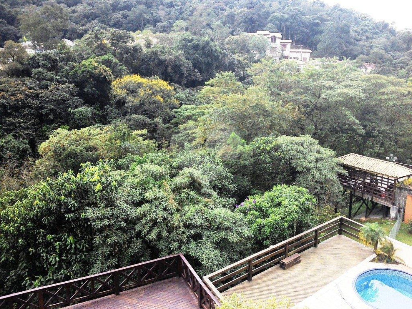Casa à venda com 4 quartos, sendo 2 suítes,  em Horto, São Paulo, SP