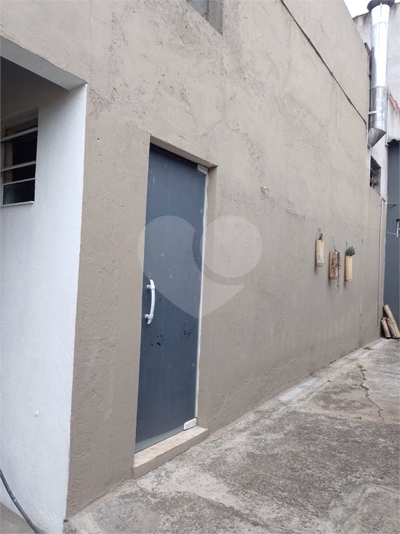 Casa à venda com 2 suítes em Jardim Layr, Mogi das Cruzes, SP
