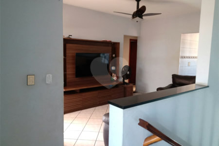 Casa à venda com 3 quartos, sendo 1 suíte, em Salto de São José, Salto, SP