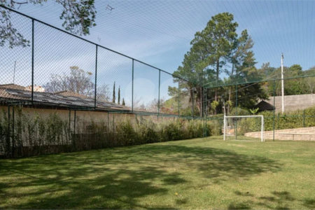 Casa à venda com 7 suítes no condomínio Clube de Campo Valinhos, Valinhos - SP