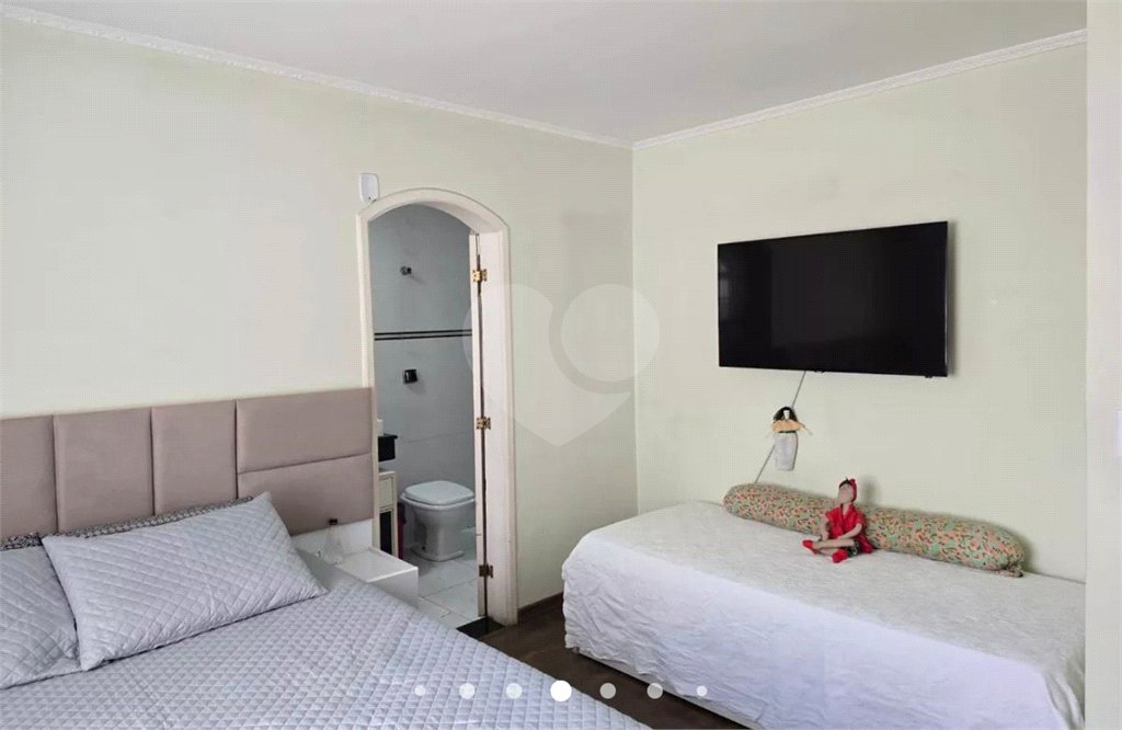 Casa à venda com 4 quartos, sendo 3 suítes,  em Vila Rosália, Guarulhos, SP